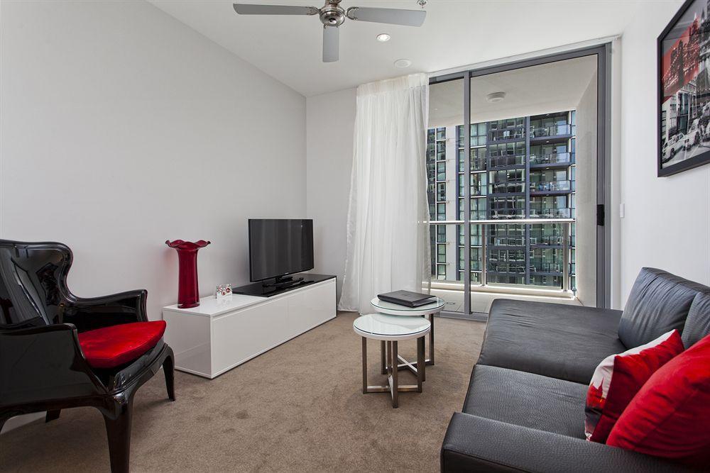 Mantra Midtown 4*