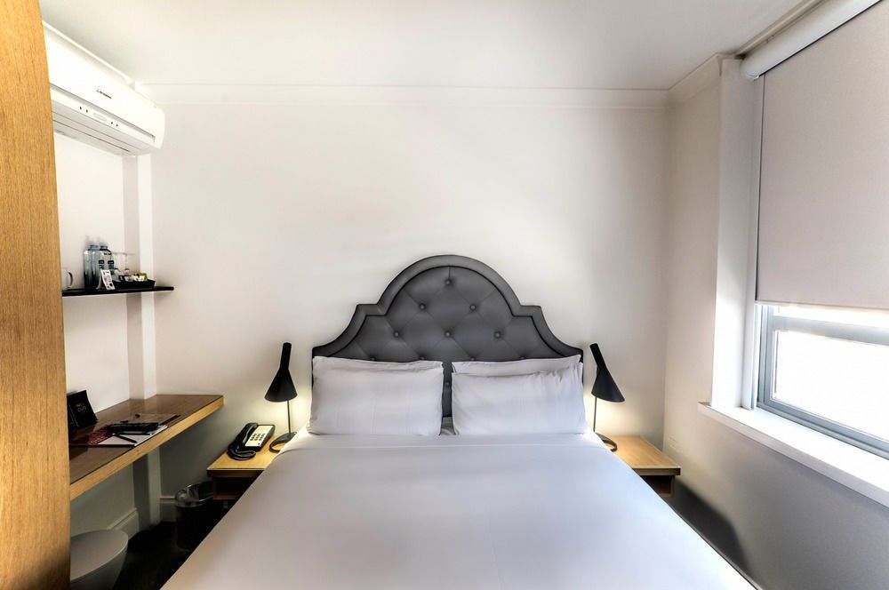 Mantra Midtown 4*